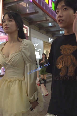 (BC-AA-570)蕾丝裙透明高跟小姐姐..微透白内上楼梯被CD