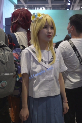 【xxn-320】金发制服jk小姐姐..蕾丝边紫内湿了勒出13痕迹